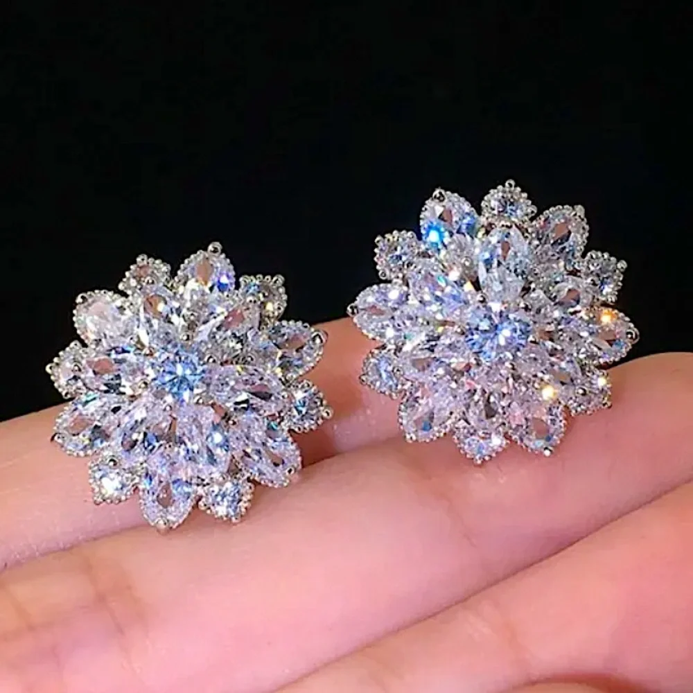 Sterling Silver 5CT Cubic Zircon Flower Snow Crystal Diamond Stud Earrings